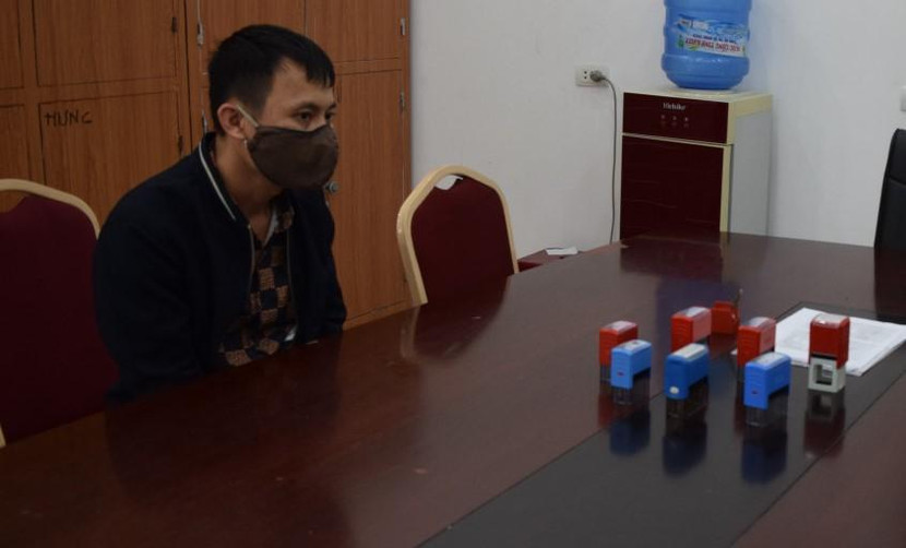 Đối tượng Dũng và tang vật vụ án