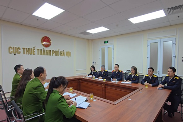 Lực lượng Công an - Thuế phối hợp chặt chẽ trong phòng ngừa, xử lý vi phạm, gian lận thương mại Lực lượng Công an - Thuế phối hợp chặt chẽ trong phòng ngừa, xử lý vi phạm, gian lận thương mại