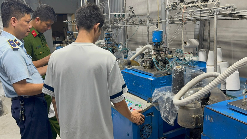 Lực lượng Quản lý thị trường phát huy sự chủ động trong đấu tranh, phòng ngừa vi phạm thương mại Lực lượng Quản lý thị trường phát huy sự chủ động trong đấu tranh, phòng ngừa vi phạm thương mại