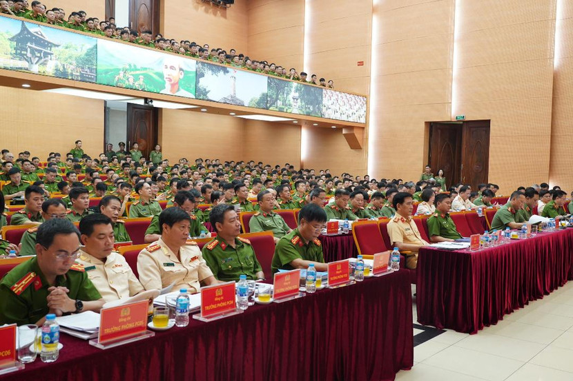 Toàn cảnh hội nghị