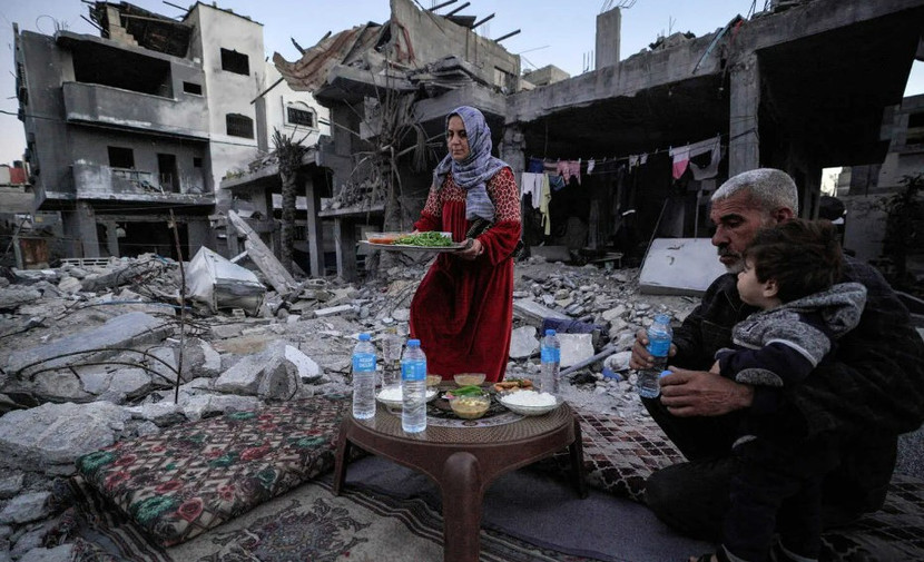 Người dân Palestine ở Dải Gaza đón tháng lễ Ramadan linh thiêng trong xung đột và nạn đói Người dân Palestine ở Dải Gaza đón tháng lễ Ramadan linh thiêng trong xung đột và nạn đói