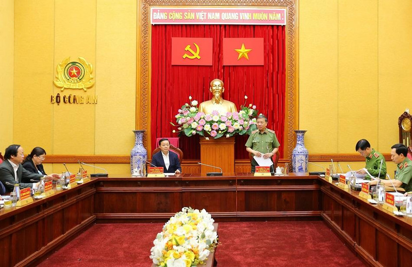 Bộ trưởng Tô Lâm phát biểu tại buổi làm việc Bộ trưởng Tô Lâm phát biểu tại buổi làm việc