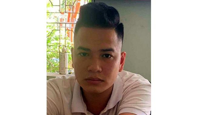 Đối tượng Thạch thời điểm bị đưa về cơ quan Công an