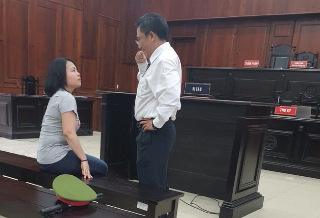 Charina xin kháng cáo giảm nhẹ hình phạt sau khi tòa sơ thẩm hôm 19-6 cũng tuyên mức án tử hình Charina xin kháng cáo giảm nhẹ hình phạt sau khi tòa sơ thẩm hôm 19-6 cũng tuyên mức án tử hình