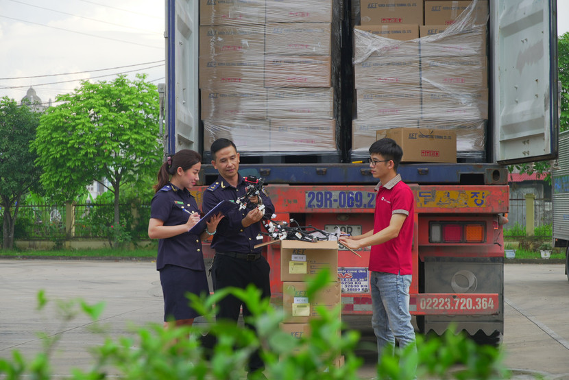 Nhiều vụ việc vi phạm về nhãn hiệu, xuất xứ hàng hóa đã bị lực lượng Hải quan phát hiện (Ảnh minh họa)