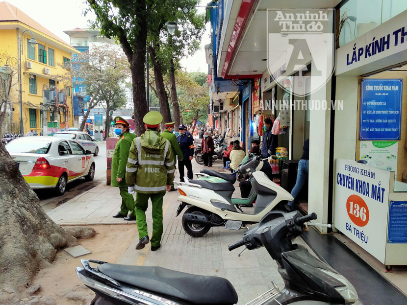 Đội Cảnh sát Giao thông, Trật tự (CAQ Hai Bà Trưng) phối hợp với công an các phường triển khai đợt cao điểm đảm bảo an ninh trật tự, trật tự giao thông, trật tự đô thị Đội Cảnh sát Giao thông, Trật tự (CAQ Hai Bà Trưng) phối hợp với công an các phường triển khai đợt cao điểm đảm bảo an ninh trật tự, trật tự giao thông, trật tự đô thị