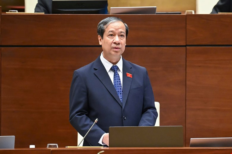 Bộ trưởng Bộ Giáo dục và Đào tạo Nguyễn Kim Sơn trả lời chất vấn Bộ trưởng Bộ Giáo dục và Đào tạo Nguyễn Kim Sơn trả lời chất vấn