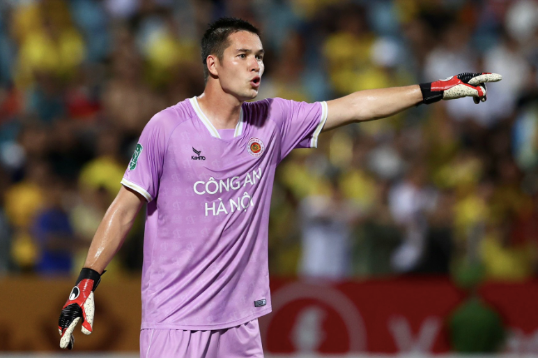 Những cầu thủ Việt kiều như Nguyễn Filip có thêm động lực về Việt Nam thi đấu, cống hiến Những cầu thủ Việt kiều như Nguyễn Filip có thêm động lực về Việt Nam thi đấu, cống hiến