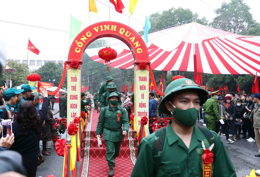 Nhiều bạn trẻ tham gia nghĩa vụ Công an năm 2023 với tinh thần nô nức, phấn khởi