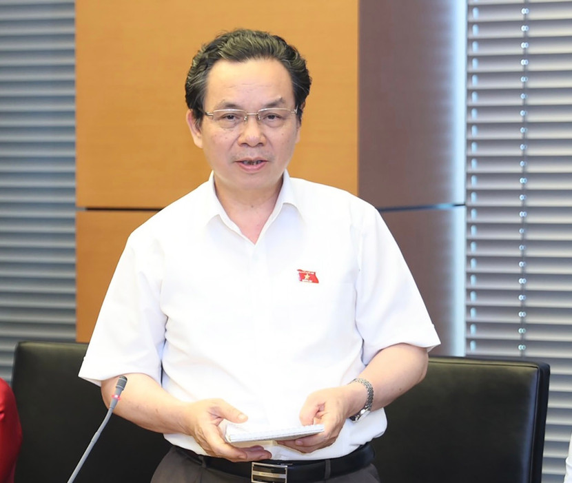Đại biểu Hoàng Văn Cường (đoàn Hà Nội) phát biểu
