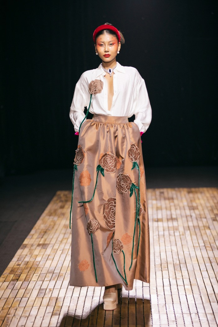 Á hậu Thạch Thu Thảo