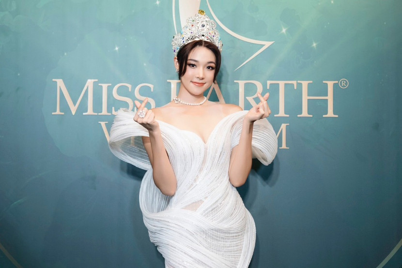 Miss Earth 2022 Mina Sue Choi rạng rỡ xuất hiện tại sự kiện Miss Earth 2022 Mina Sue Choi rạng rỡ xuất hiện tại sự kiện
