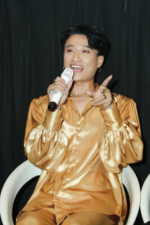 Adam Lâm chia sẻ tại buổi ra mắt MV "Khúc định mệnh"