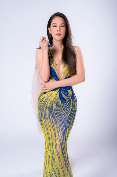 Ca sĩ Thu Phương lần đầu tiên tham gia một chương trình với tư cách là...thí sinh Ca sĩ Thu Phương lần đầu tiên tham gia một chương trình với tư cách là...thí sinh