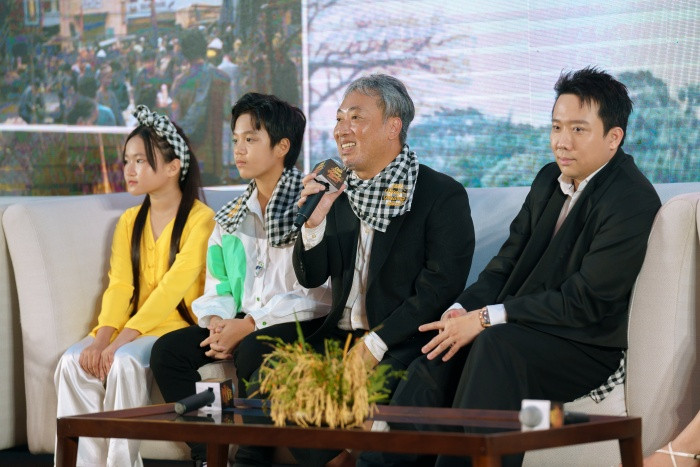 Đạo diễn Nguyễn Quang Dũng cho biết nếu không có sự hỗ trợ và yêu thương thì kinh phí của "Đất rừng phương Nam" có thể lên đến cả trăm tỉ