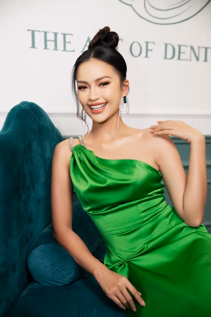 Hoa hậu Hoàn vũ Ngọc Châu rạng rỡ trong những ngày đầu năm mới. Trở về từ Miss Universe 2022, Ngọc Châu đang có nhiều dự định ấp ủ cho mình trong năm 2023
