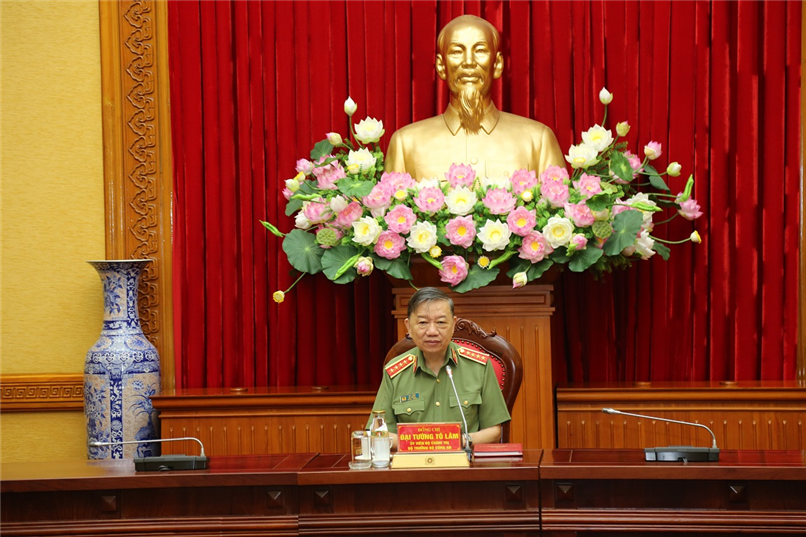 Đại tướng Tô Lâm chủ trì buổi làm việc với Cục Pháp chế và cải cách hành chính, tư pháp
