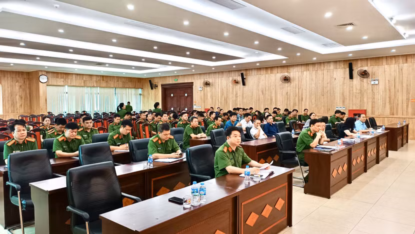 Toàn cảnh hội nghị