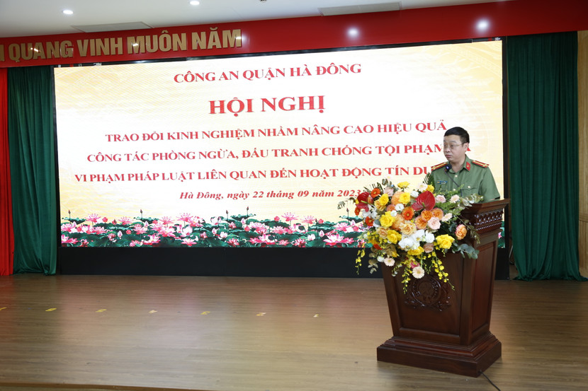 Thượng tá Hồ Lê Quân - Phó trưởng Phòng Tham mưu CATP đã quán triệt Kế hoạch của CATP về mở đợt cao điểm tấn công, trấn áp tội phạm, vi phạm pháp luật liên quan đến hoạt động "tín dụng đen"