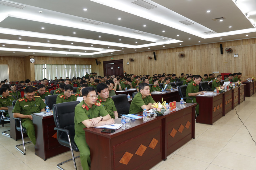 Toàn cảnh hội nghị