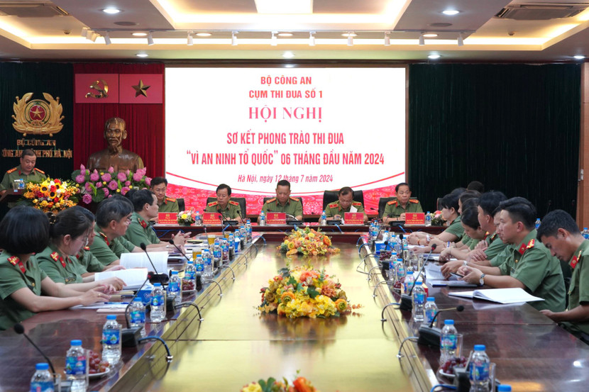 Toàn cảnh hội nghị