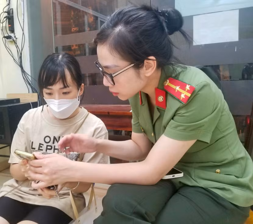 Tận tình hướng dẫn...