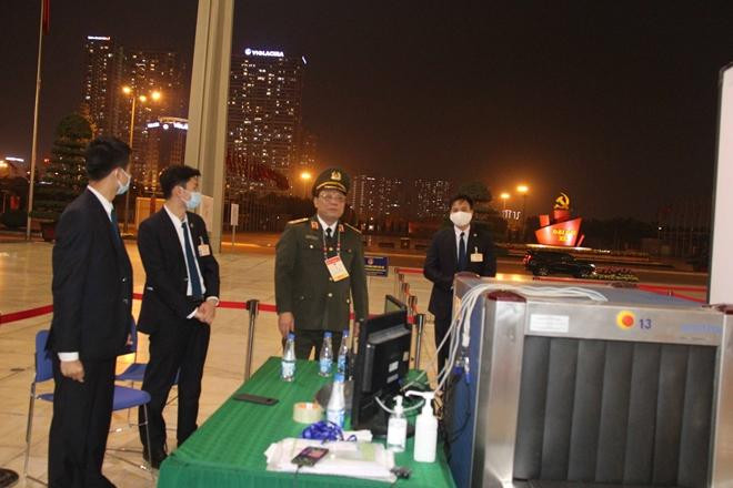 Trung tướng Nguyễn Hải Trung ghi nhận, đánh giá cao phương án và tinh thần trách nhiệm của lực lượng làm nhiệm vụ Trung tướng Nguyễn Hải Trung ghi nhận, đánh giá cao phương án và tinh thần trách nhiệm của lực lượng làm nhiệm vụ