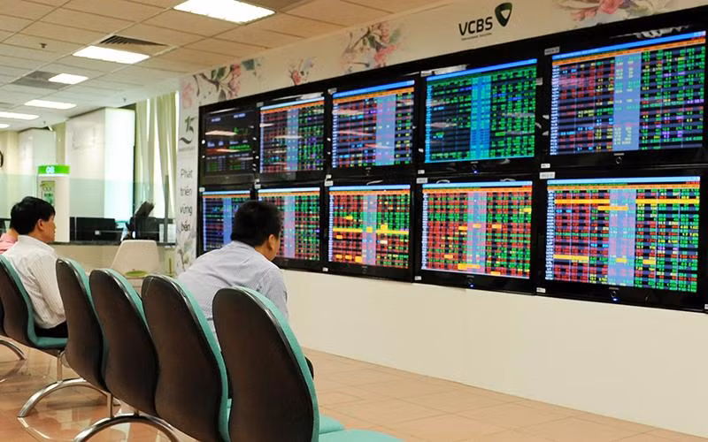 Bộ Tài chính yêu cầu xem xét việc áp dụng trở lại lô giao dịch tối thiểu 10 cổ phiếu