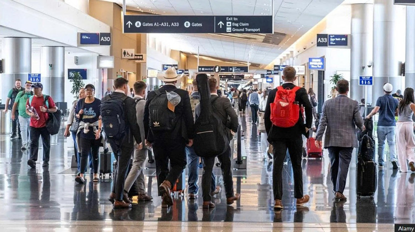 Hàng không là một trong những lĩnh vực chịu tác động tiêu cực nhất từ việc Chính phủ Mỹ bị đóng cửa một phần Hàng không là một trong những lĩnh vực chịu tác động tiêu cực nhất từ việc Chính phủ Mỹ bị đóng cửa một phần