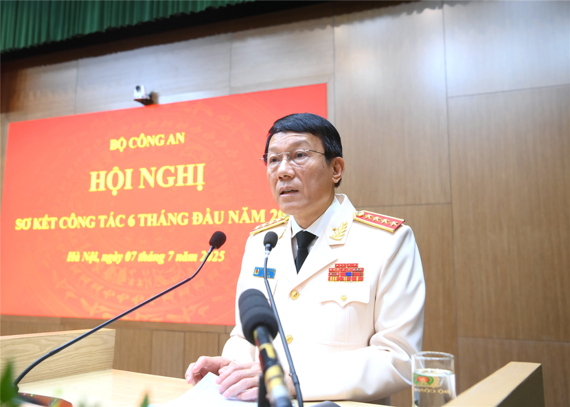 Bộ trưởng Lương Tam Quang phát biểu khai mạc Hội nghị.