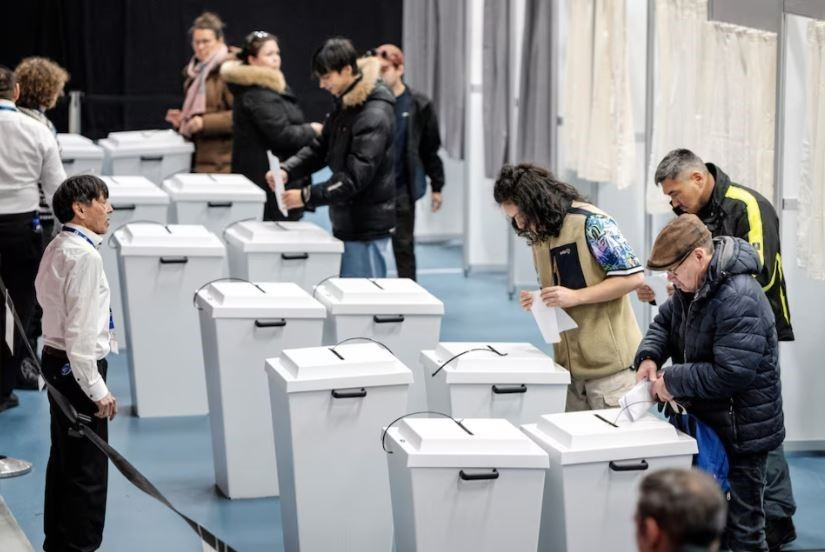 Cử tri Greenland bỏ phiếu bầu cơ quan lập pháp tại Nuuk, ngày 11-3-2025