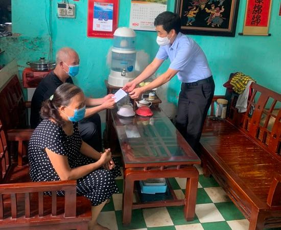 Nhiều người lao động đã được nhân hỗ trợ do bị ảnh hưởng bởi dịch Covid-19