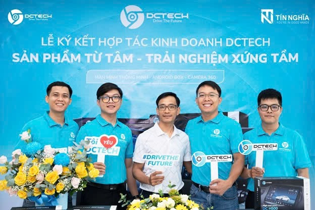 Lễ ký kết giữa Tín Nghĩa Auto và DCTECH