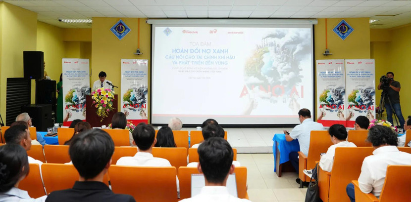 Quang cảnh Toạ đàm