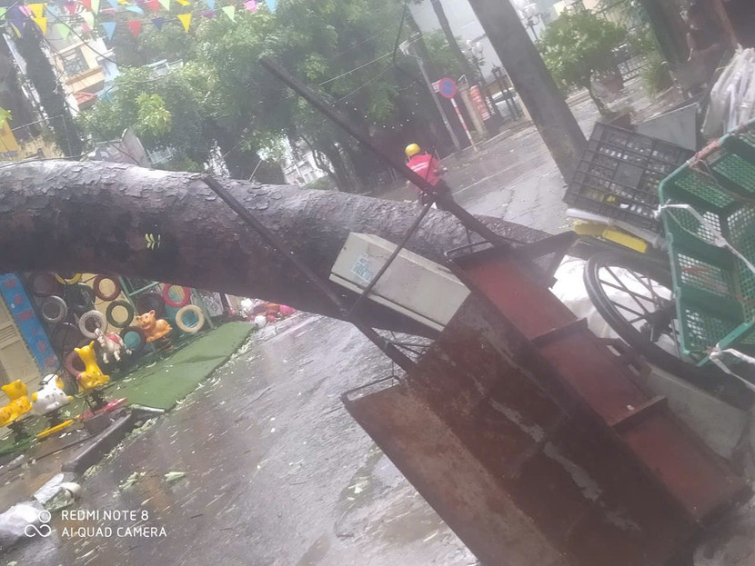 Nơi nguy hiểm trong cơn bão số 3 đều có lực lượng Công an làm nhiệm vụ