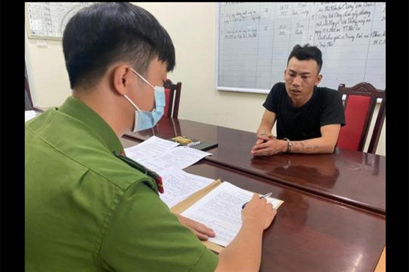 Đối tượng Chảo Ông Lố tại cơ quan công an