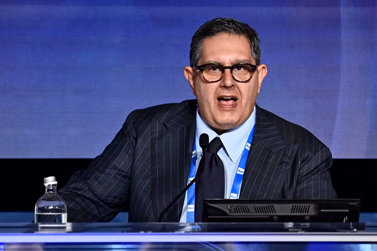 Chính trị gia 55 tuổi bị cáo buộc đã nhận 74.100 euro tiền tài trợ cho chiến dịch tranh cử của mình từ các doanh nhân nổi tiếng ở địa phương