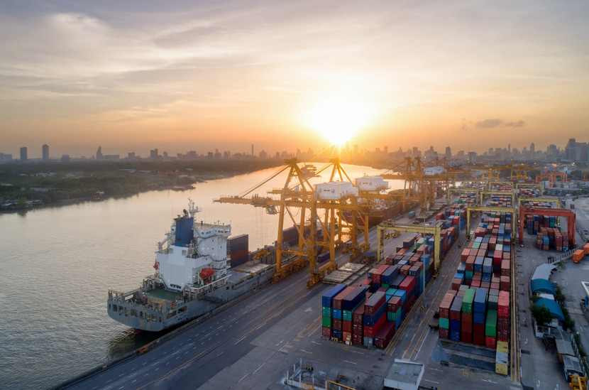 Tăng trưởng kinh tế Việt Nam vẫn đối mặt rủi ro thuế quan