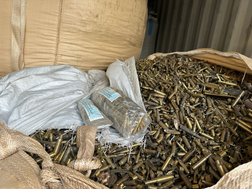 Hàng hóa được nhập khẩu là vỏ đạn quân dụng