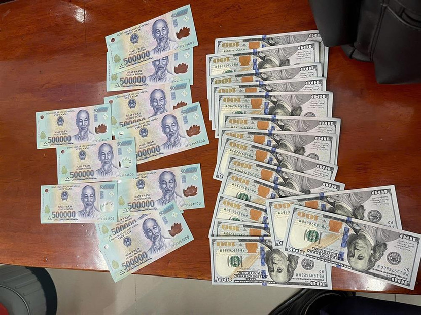 Tang vật 1 vụ án. Tang vật 1 vụ án.