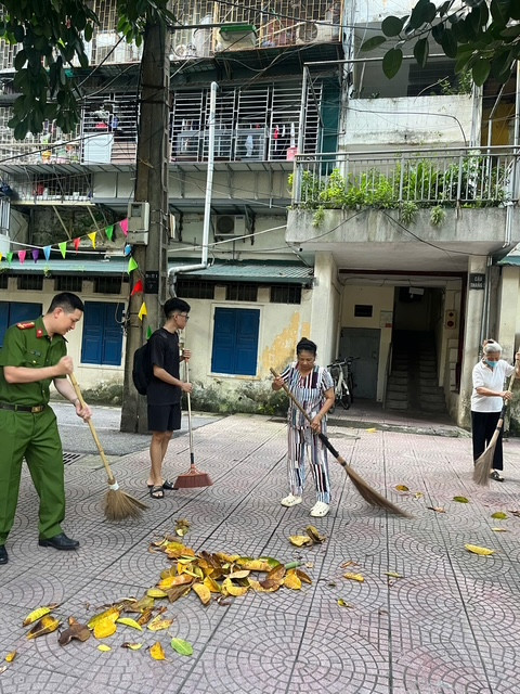 Hoạt động làm sạch, đẹp môi trường sẽ được CAP Bạch Mai phối hợp thực hiện vào những ngày cuối tuần, trong thời gian tới