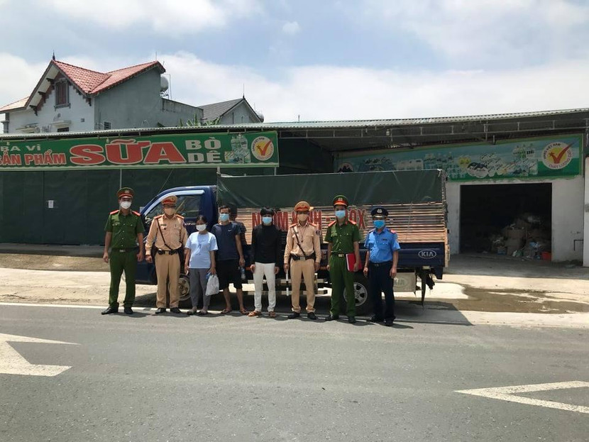 Số người sử dụng giấy "luồng xanh" để qua chốt kiểm dịch Số người sử dụng giấy "luồng xanh" để qua chốt kiểm dịch