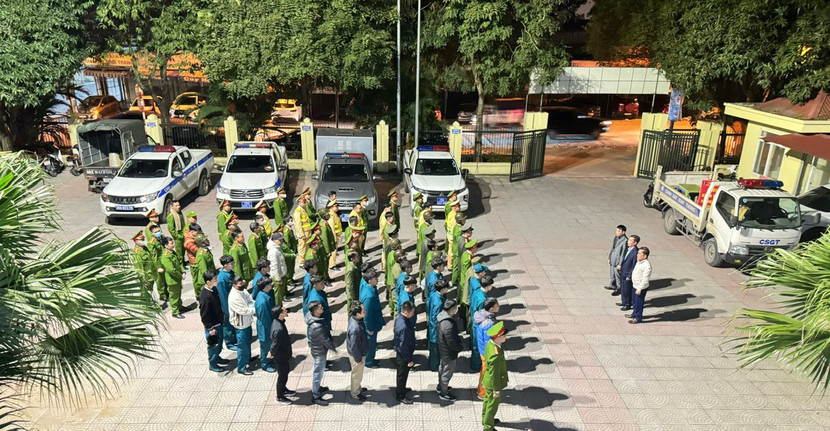 Công an huyện Gia Lâm và các lực lượng triển khai kế hoạch bảo vệ Tết Giáp Thìn Công an huyện Gia Lâm và các lực lượng triển khai kế hoạch bảo vệ Tết Giáp Thìn