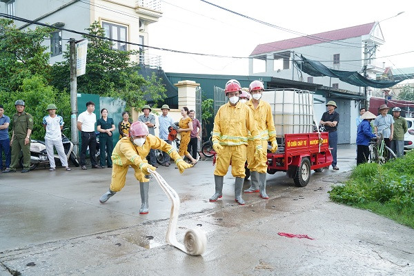 Triển khai diễn tập chữa cháy Triển khai diễn tập chữa cháy