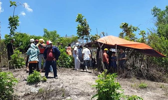 Lực lượng chức năng làm việc tại hiện trường Lực lượng chức năng làm việc tại hiện trường