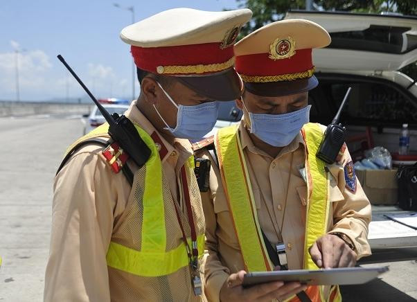 Lực lượng CSGT Thủ đô tăng cường ứng dụng khoa học kỹ thuật, công nghệ vào hoạt động đảm bảo TTATGT Lực lượng CSGT Thủ đô tăng cường ứng dụng khoa học kỹ thuật, công nghệ vào hoạt động đảm bảo TTATGT