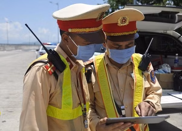 CSGT ứng dụng khoa học công nghệ để có thể xử lý công việc từ xa