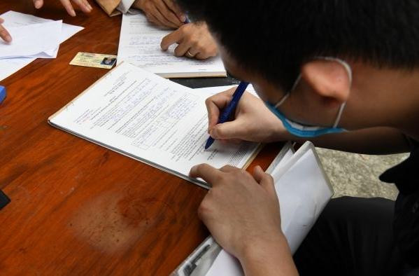 Các lái xe vi phạm nồng độ cồn bị CSGT xử phạt nghiêm