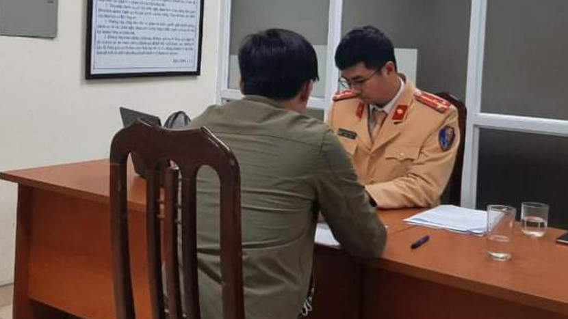 Những đối tượng vi phạm gây ảnh hưởng đến hoạt động đón, dẫn đoàn đều bị Phòng CSGT nhanh chóng xử lý nghiêm Những đối tượng vi phạm gây ảnh hưởng đến hoạt động đón, dẫn đoàn đều bị Phòng CSGT nhanh chóng xử lý nghiêm