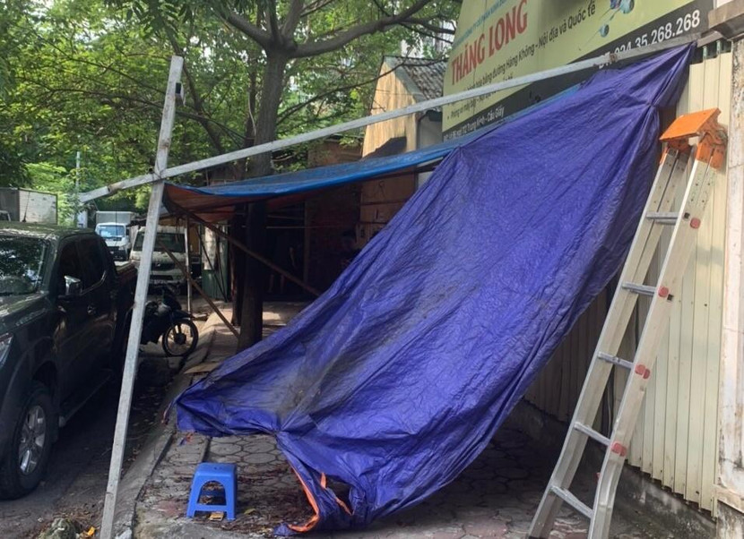 Một số đối tượng lợi dụng tình hình Covid-19 đã "xẻ thịt" vỉa hè